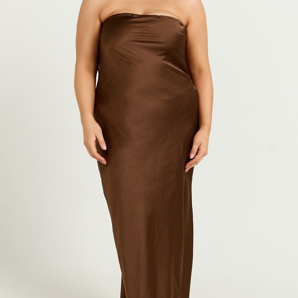 Brown mocha satin strapless Showpo dresses - Picture 4 of 9